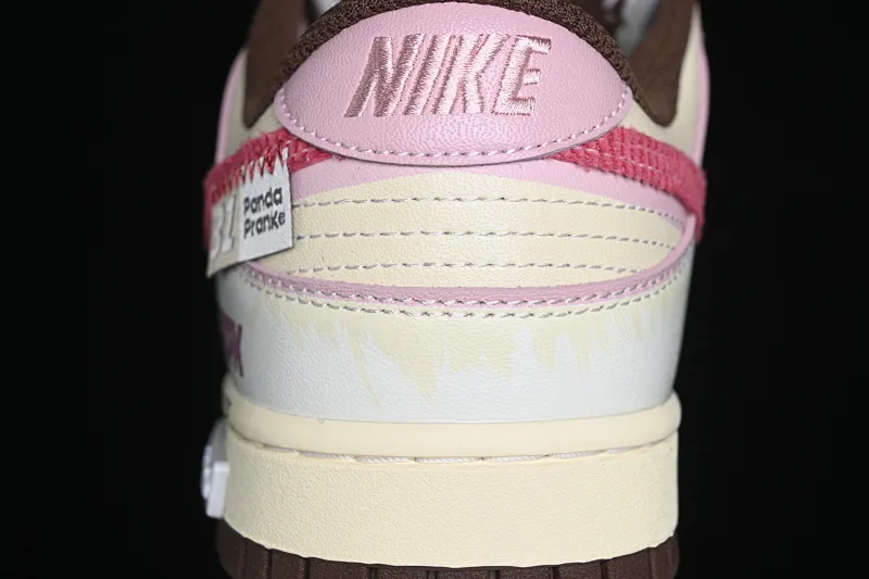All Categories Nk SB Dunk Series Nk SB Dunk Low Low-top sneakers Nk Dunk "Surfaces In Brown And Sail" Panda Prank Flying Over the Skyline Weiyi Pink White Low-top casual sneakers DD1503-124